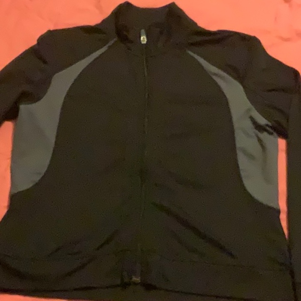 Jacket size small black and gray